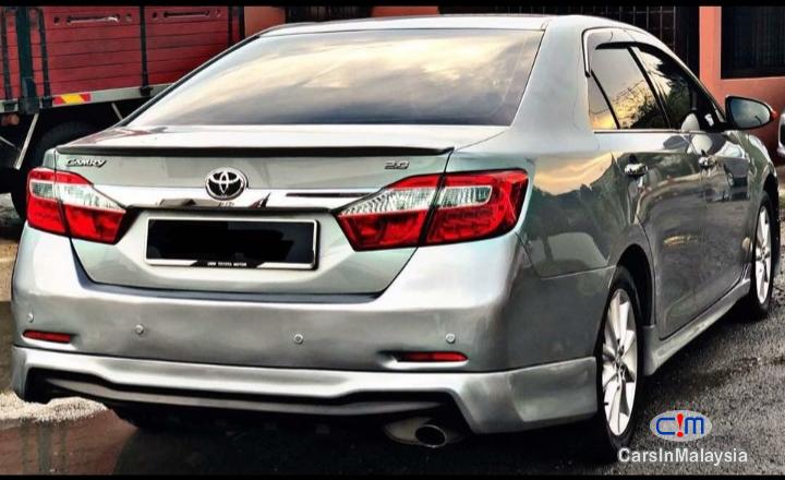 Toyota Camry 2 Automatic 2013 - image 4
