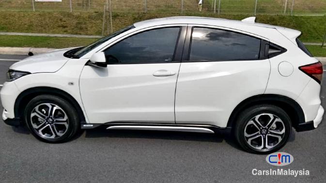 Honda HR-V Suv 1.8 Fuel Economy Automatic 2017 - image 12