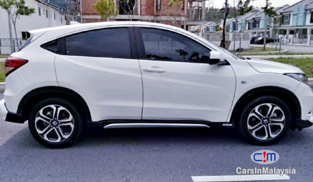 Honda HR-V Suv 1.8 Fuel Economy Automatic 2017 - image 13