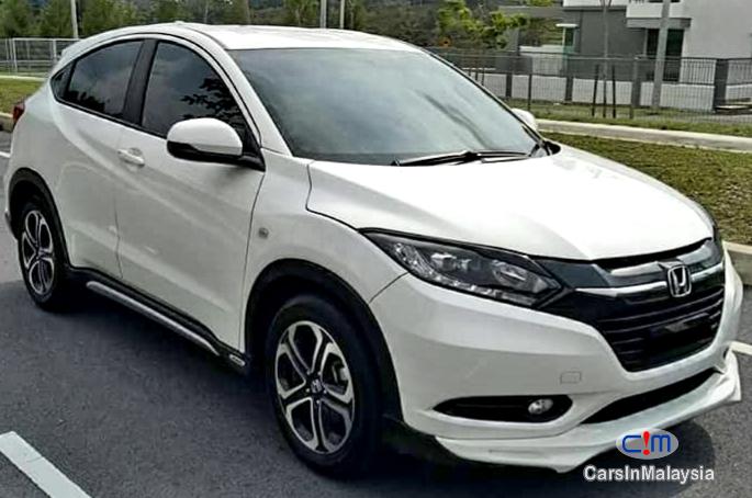 Honda HR-V Suv 1.8 Fuel Economy Automatic 2017 - image 3