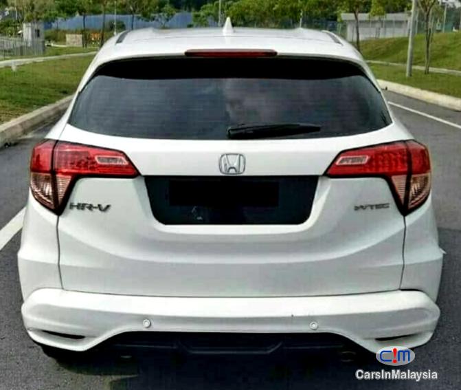 Honda HR-V Suv 1.8 Fuel Economy Automatic 2017 - image 6