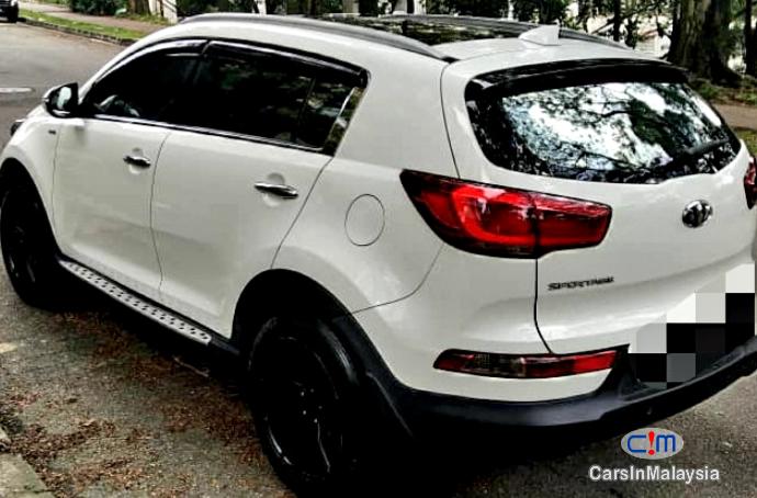 Kia Sportage 2.0-LITER BEAUTIFUL SPORTY SUV Automatic 2014 - image 2