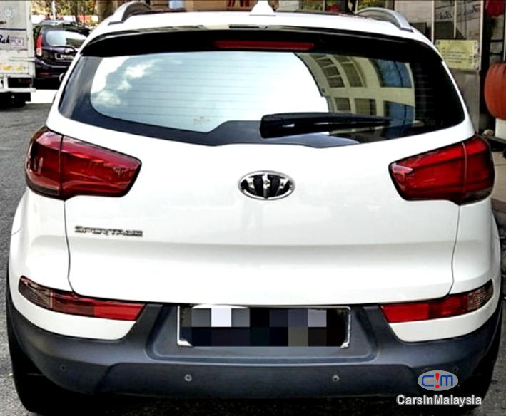Kia Sportage 2.0-LITER BEAUTIFUL SPORTY SUV Automatic 2014 - image 4