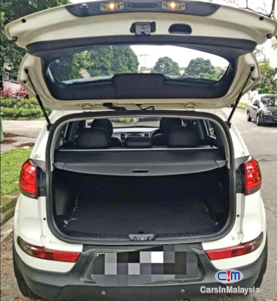 Kia Sportage 2.0-LITER BEAUTIFUL SPORTY SUV Automatic 2014 - image 9