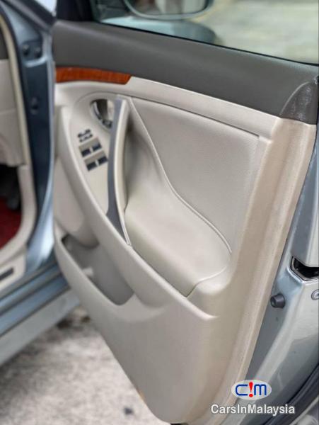 Toyota Camry 2.0-LITER LUXURY SEDAN Automatic 2009 - image 17
