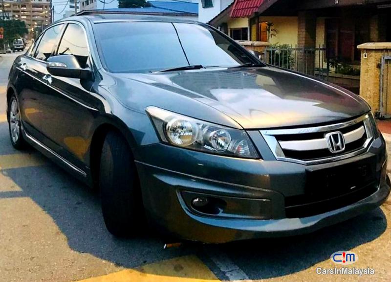 Honda Accord 2.4-LITER LUXURY SEDAN Automatic 2011
