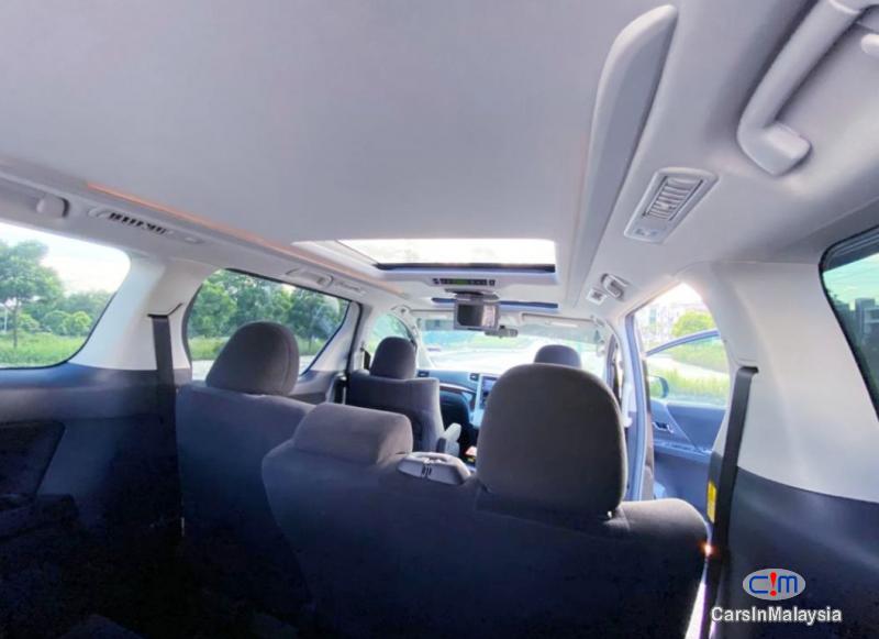 Toyota Vellfire 2 4-LITER LUXURY MPV SUNROOF MOONROOF FULLSPEC Automatic 2014 - image 11