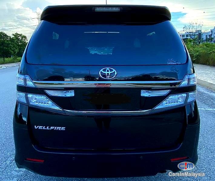 Toyota Vellfire 2 4-LITER LUXURY MPV SUNROOF MOONROOF FULLSPEC Automatic 2014 - image 2