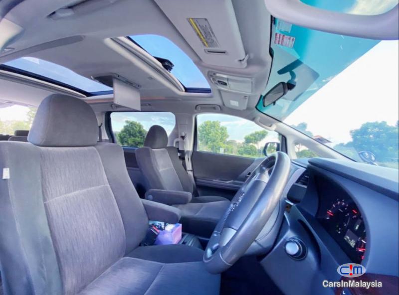 Toyota Vellfire 2 4-LITER LUXURY MPV SUNROOF MOONROOF FULLSPEC Automatic 2014 - image 4
