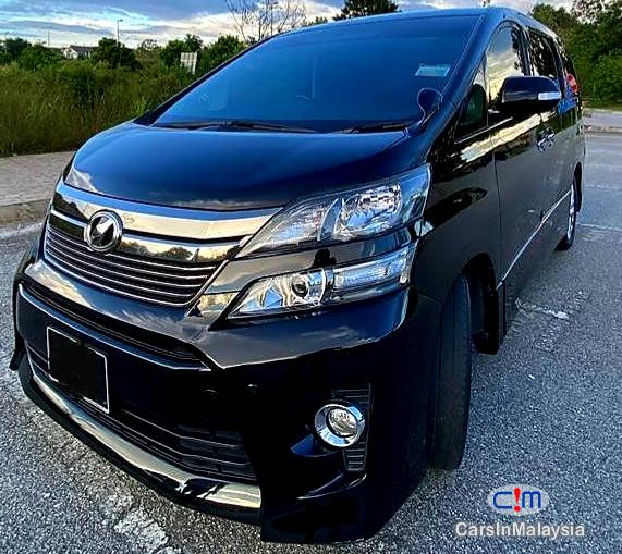 Toyota Vellfire 2 4-LITER LUXURY MPV SUNROOF MOONROOF FULLSPEC Automatic 2014 - image 9