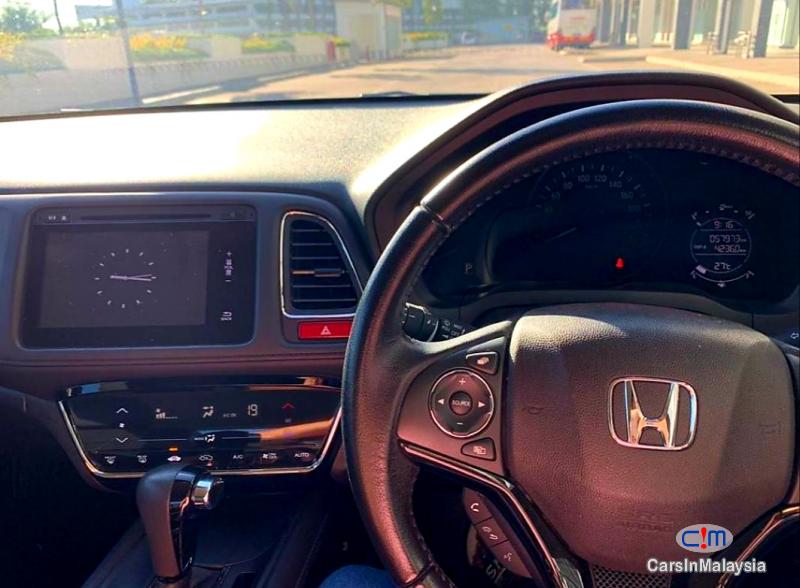 Honda HR-V 1.8-LITER ECONOMY SUV Automatic 2015 - image 6