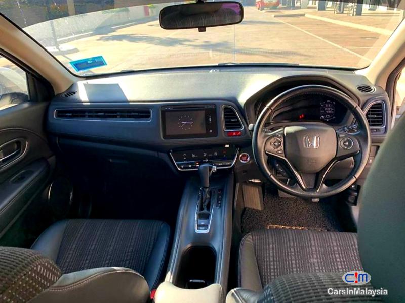 Honda HR-V 1.8-LITER ECONOMY SUV Automatic 2015 - image 7