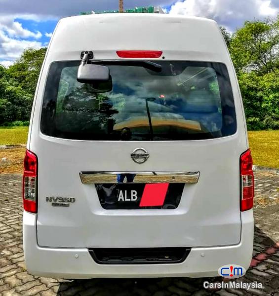 Nissan NV350 Urvan 2.5-LITER DIESEL FAMILY BUSINESS PASSENGER Manual 2018