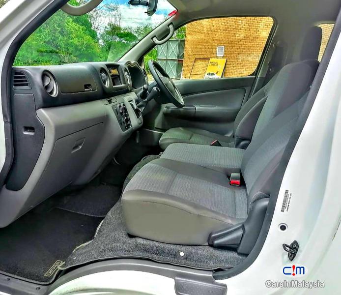 Nissan NV350 Urvan 2.5-LITER DIESEL FAMILY BUSINESS PASSENGER Manual 2018 in Malaysia - image
