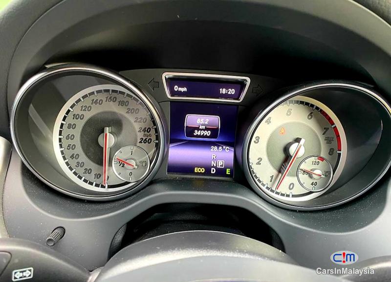 Mercedes Benz CLA250 2.0-LITER LUXURY SEDAN Automatic 2019 - image 6