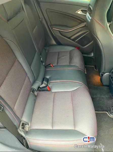 Mercedes Benz CLA250 2.0-LITER LUXURY SEDAN Automatic 2019 - image 7