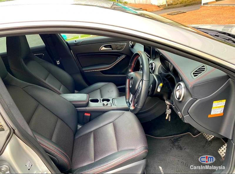 Mercedes Benz CLA250 2.0-LITER LUXURY SEDAN Automatic 2019 - image 8