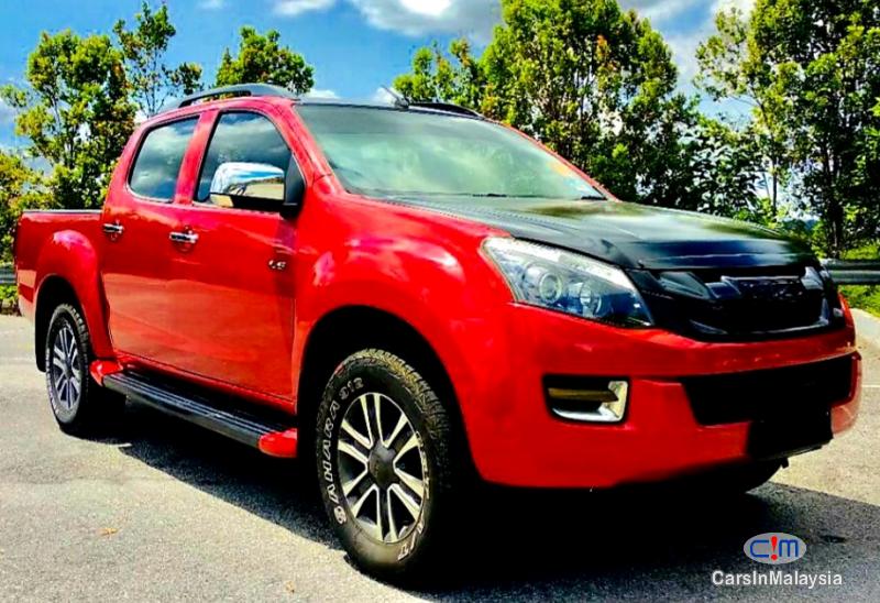 Isuzu D-Max 2.5-LITER 4X4 DOUBLE CAB DIESEL INTERCOOLER TURBO Automatic 2015 in Selangor