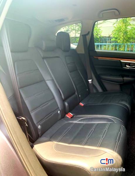 Honda CR-V 1.5-LITER LUXURY TURBO SUV Automatic 2018 - image 9