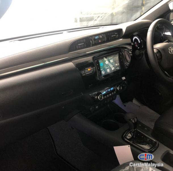 Toyota Hilux 2.4-LITER 4x4 LIMITED EDITION DOUBLE CAB DIESEL TURBO Automatic 2020 - image 5