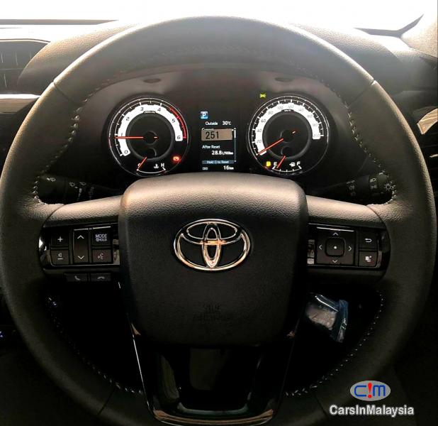 Toyota Hilux 2.4-LITER 4x4 LIMITED EDITION DOUBLE CAB DIESEL TURBO Automatic 2020 - image 6