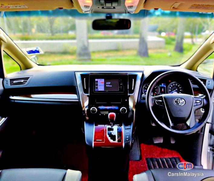 Toyota Alphard 2.5-LITER 7 SEATER LUXURY FAMILY MPV Automatic 2019 in Selangor - image