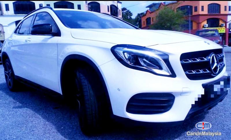 Mercedes Benz GLA250 2.0-LITER LUXURY SUV Automatic 2019 in Selangor