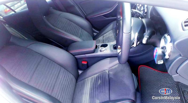 Mercedes Benz GLA250 2.0-LITER LUXURY SUV Automatic 2019 in Malaysia - image