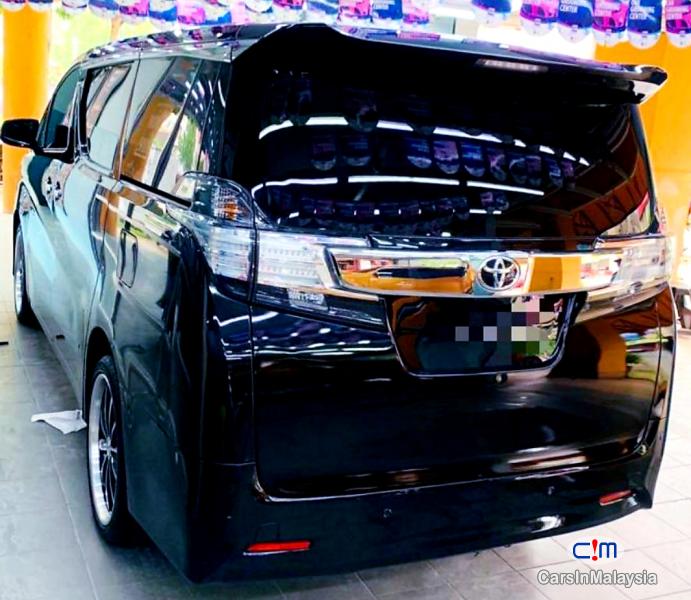 Toyota Vellfire 2.5-LITER 7 SEATER FAMILY MPV Automatic 2018 in Selangor
