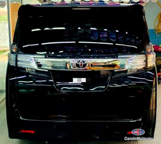 Toyota Vellfire 2.5-LITER 7 SEATER FAMILY MPV Automatic 2018 in Malaysia