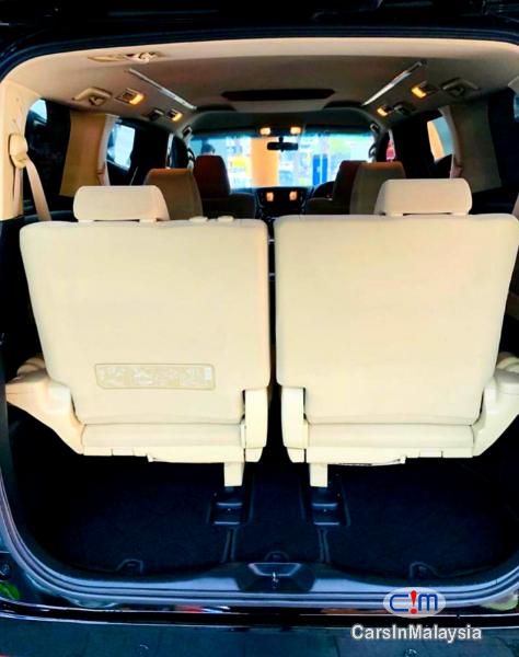 Toyota Vellfire 2.5-LITER 7 SEATER FAMILY MPV Automatic 2018 in Malaysia - image
