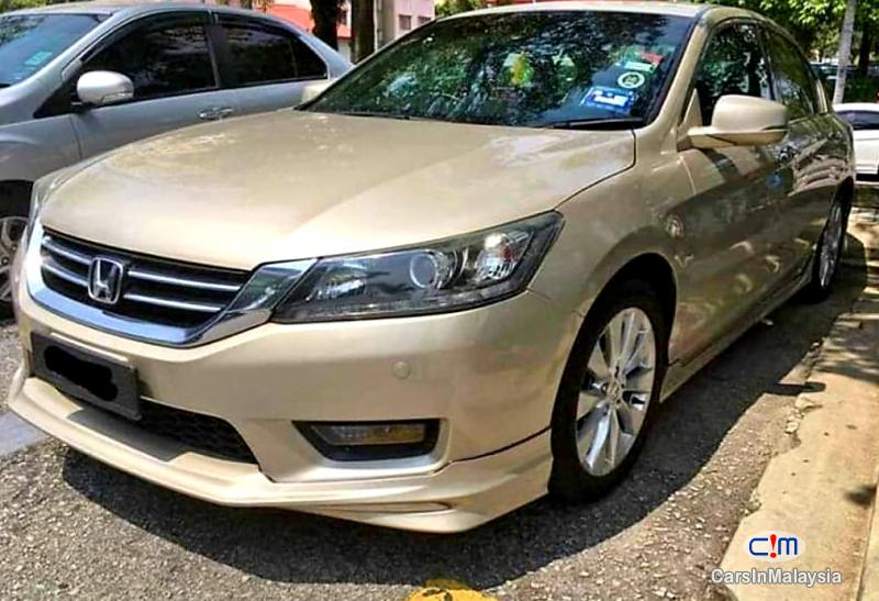 Honda Accord 2.0-LITER LUXURY SEDAN Automatic 2015 in Kuala Lumpur