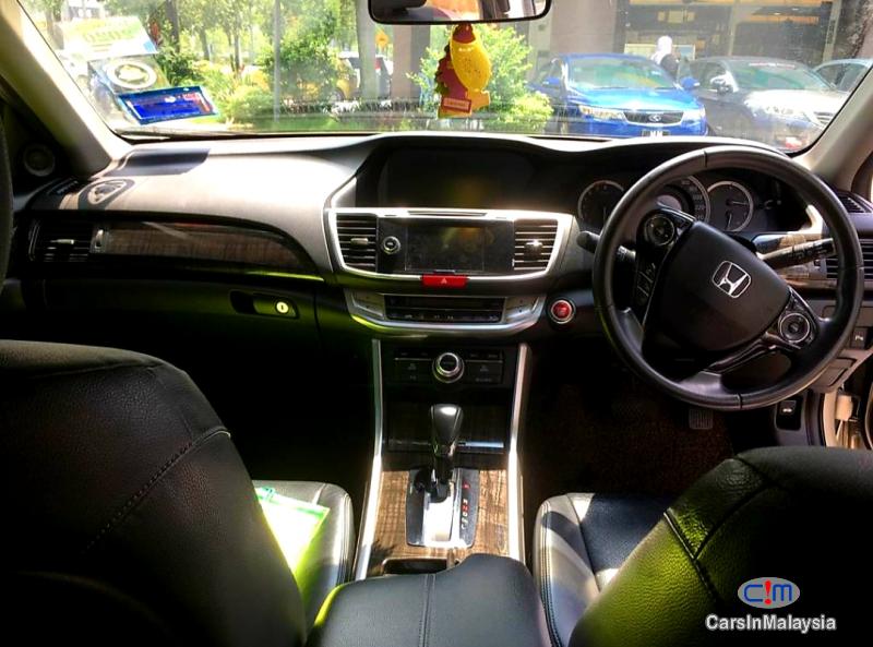 Honda Accord 2.0-LITER LUXURY SEDAN Automatic 2015 in Kuala Lumpur - image