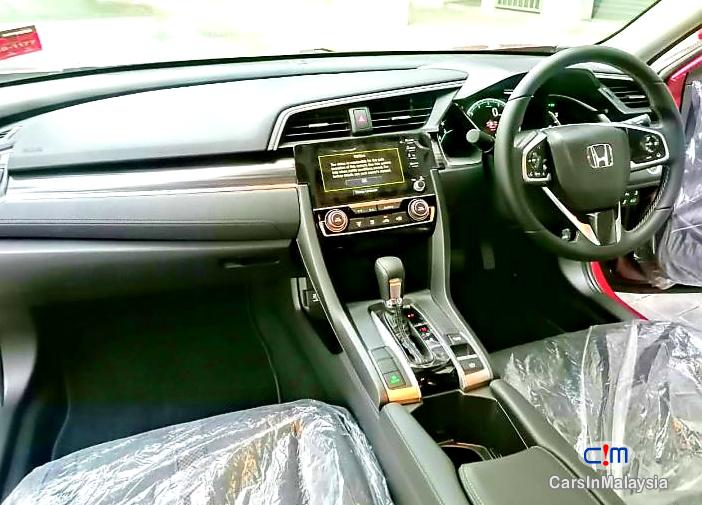 Honda Civic 1.5-LITER DOHC TURBO SEDAN Automatic 2020 - image 5