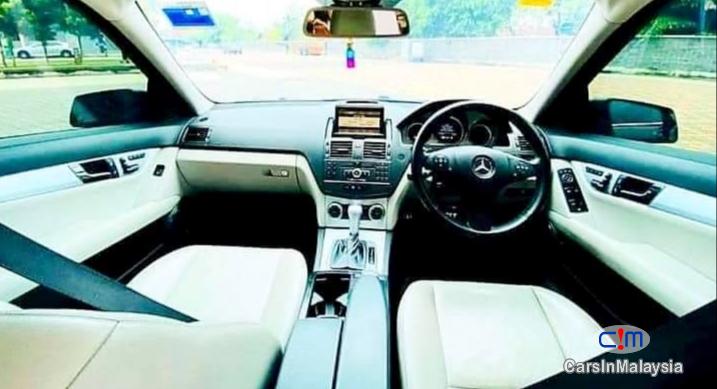 Mercedes Benz C250 CGI 1.8-LITER TURBO LUXURY SEDAN Automatic 2011 - image 5