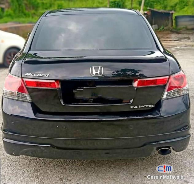 Honda Accord 2.4-LITER LUXURY SEDAN Automatic 2009 - image 4