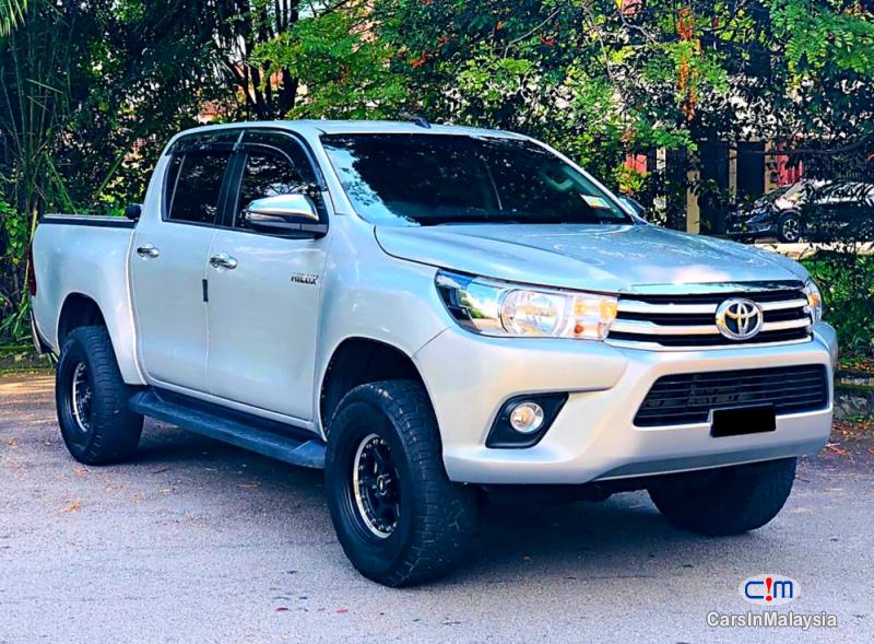 Toyota Hilux 2.4-LITER DOUBLE CAB CHASSIS 4WD DIESEL TURBO Automatic 2017 in Selangor