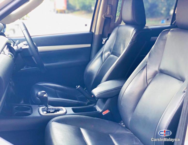 Toyota Hilux 2.4-LITER DOUBLE CAB CHASSIS 4WD DIESEL TURBO Automatic 2017 in Selangor - image