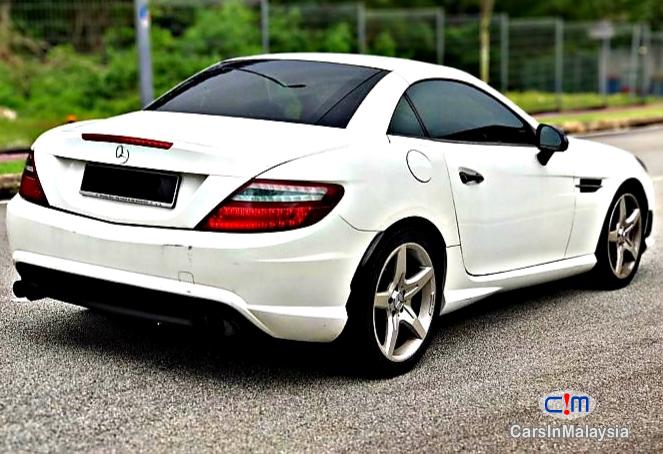 Mercedes Benz SLK250 CGI 1.8-LITER AUTO CABRIOLET SPORT HARDTOP Automatic 2014 - image 11