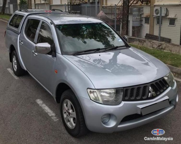 Mitsubishi Triton 2.5-LITER DOUBLE CAB 2WD MANUAL DIESEL TURBO Manual 2008 - image 5