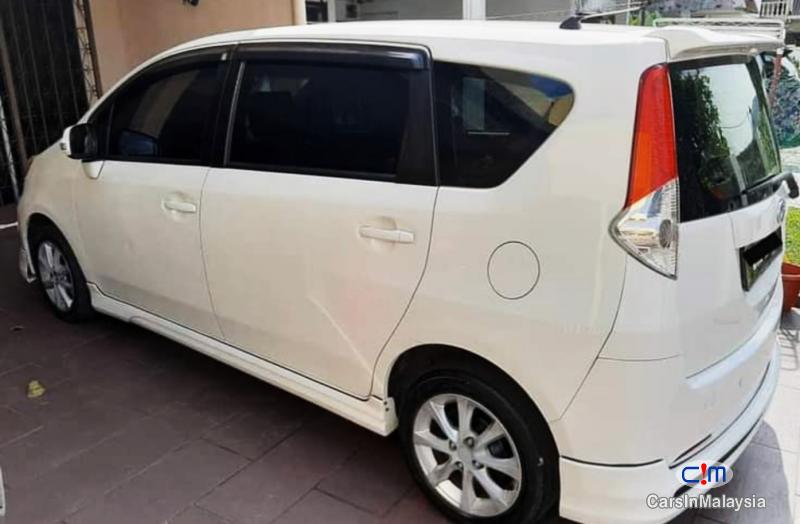 Perodua Aruz 1.5-LITER FUEL ECONOMY FAMILY MPV Automatic 2013 in Selangor