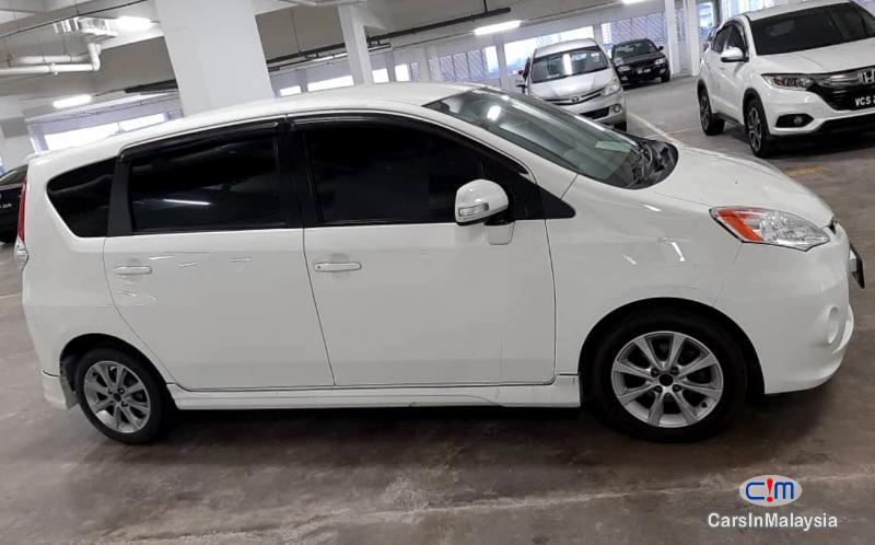 Perodua Aruz 1.5-LITER FUEL ECONOMY FAMILY MPV Automatic 2013 in Selangor - image