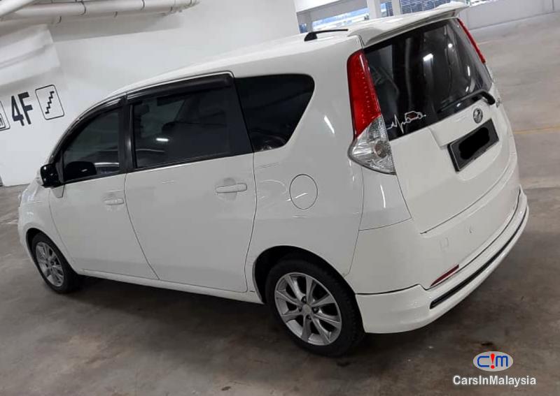 Perodua Aruz 1.5-LITER FUEL ECONOMY FAMILY MPV Automatic 2013 in Malaysia - image