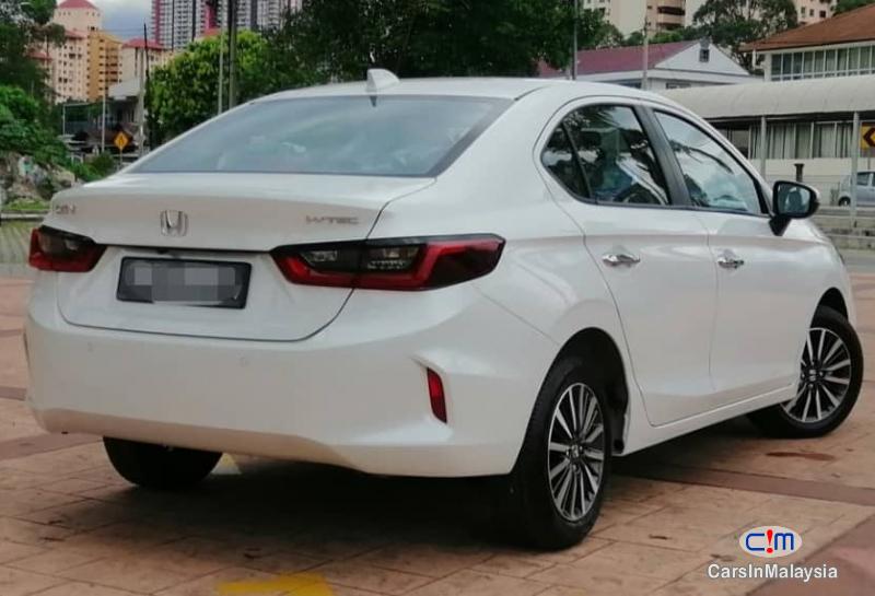 Honda City 1.5-LITER NEW CAR ECONOMY SEDAN Automatic 2021 - image 2
