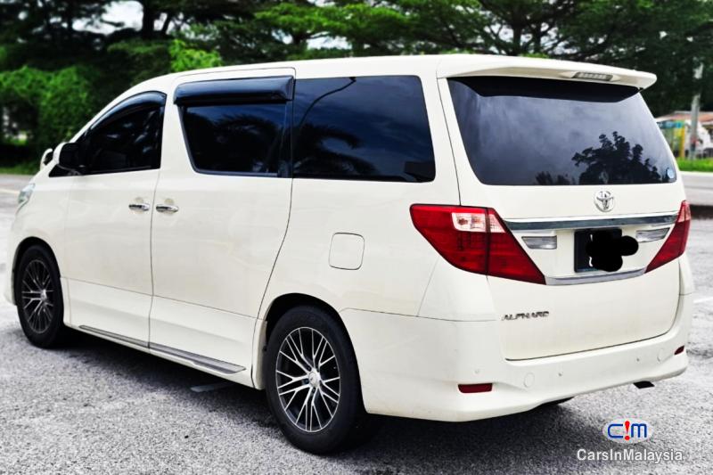 Toyota Alphard 2.4-LITER LUXURY FAMILY MPV Automatic 2013 in Selangor