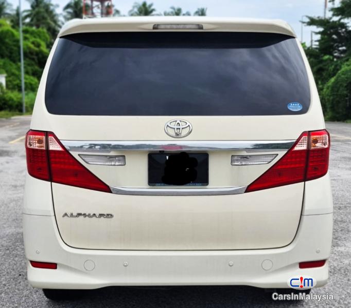 Toyota Alphard 2.4-LITER LUXURY FAMILY MPV Automatic 2013 in Selangor - image