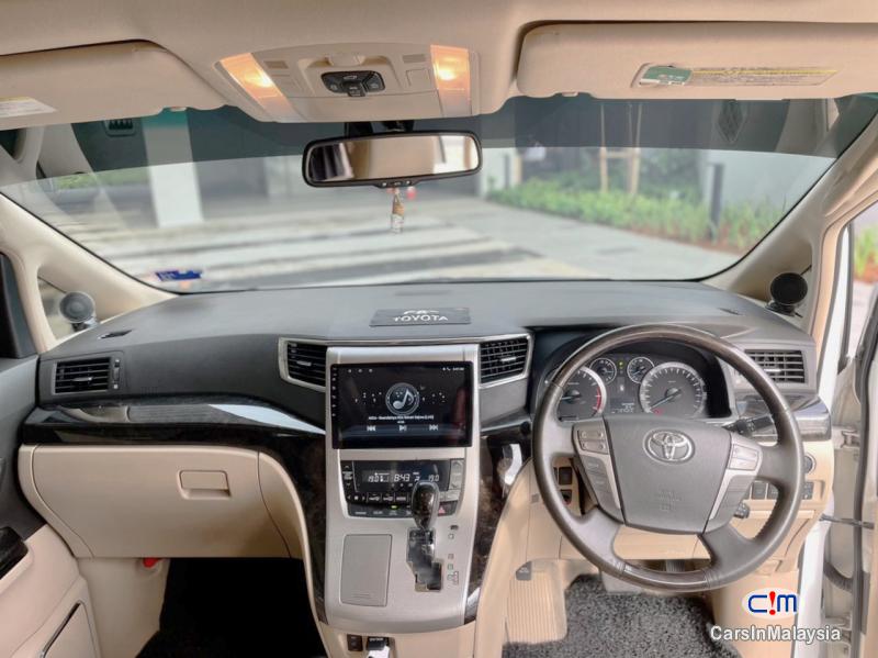 Toyota Vellfire 3.5-LITER PILOT SEATS LUXURY MPV KERETA SAMBUNG BAYAR Automatic 2014 in Malaysia - image