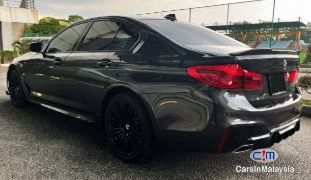 BMW 2.0-LITER LUXURY SEDAN KERETA SAMBUNG BAYAR Automatic 2019 in Malaysia