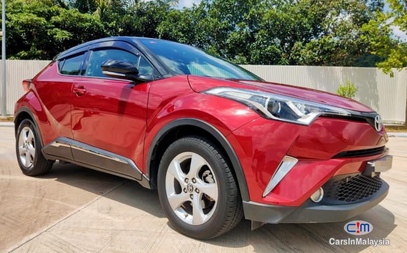 Toyota 1.8-LITER LUXURY SPORTS SUV Automatic 2018 - image 3
