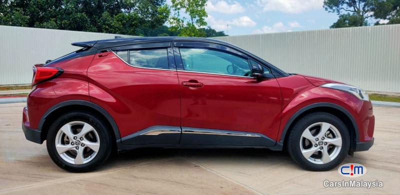 Toyota 1.8-LITER LUXURY SPORTS SUV Automatic 2018 - image 4